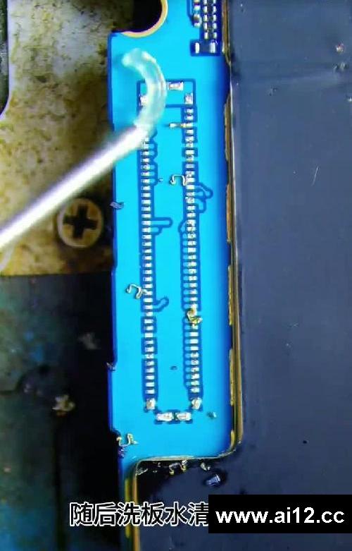 更换手机主板连接器 工业的魅力