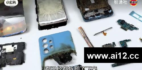 民间高手现身！小伙妙手回春，修复烧毁手机如全新手机一般！ #手机维修 #解压视频 #高手在民间