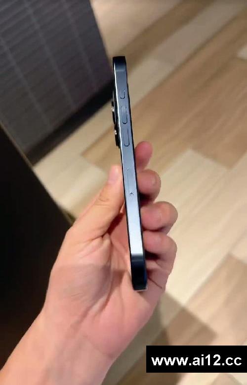 还记得第一次拿在手里的感觉吗?